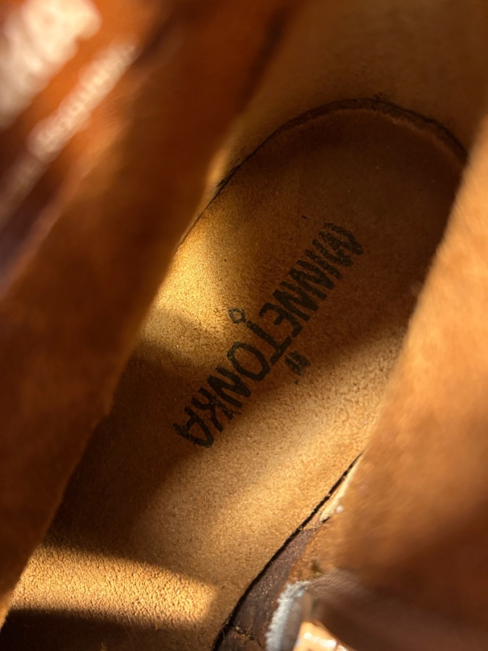 Minnetonka leather ankle booties moccasins with fringe - Picture 13 of 14